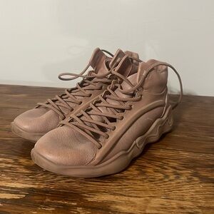 ECCO Women's Elo Bootie Sneaker high top